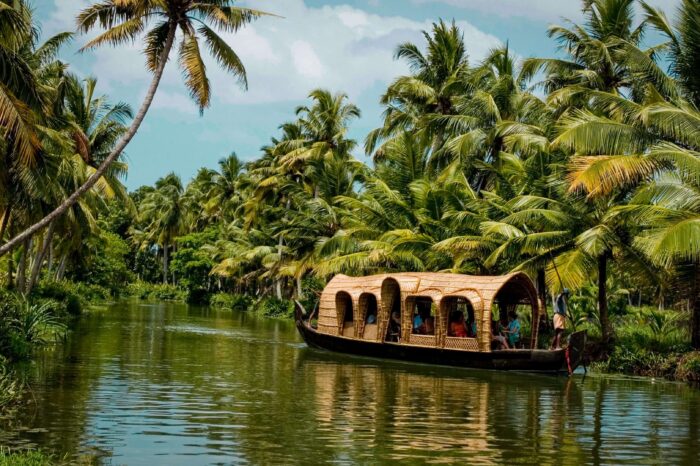 Classic Kerala Package 03 Nights / 04 Days